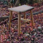 arco stool / ピッコラ SHIMS FURNITUREが樽材で制作した小さなスツール