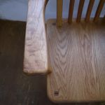 custom made chair / BOS SHIMS FUNITUREがホワイトオーク板材と樽材で制作した片肘つき椅子の肘部分