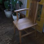 custom made chair / BOS SHIMS FUNITUREがホワイトオーク板材と樽材で制作した片肘つき椅子