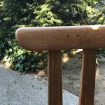 custom made chair / KEI SHIMS FUNITUREが制作したカスタムメイドの樽材の椅子 背もたれ上部に目と口がついている顔の部分