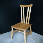 custom made chair / RYO SHIMS FUNITUREがホワイトオーク板材と樽材で制作した椅子 座が後部に傾斜している