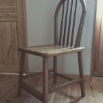 cutom made chair / FUR SHIMS FUNITUREが制作したカスタムメイドの楢無垢材の椅子 馬蹄形の背もたれ 足にはフットレストつき