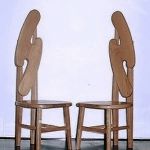 solid chair / パレット SHIMS FUNITUREが楢無垢材で制作したパレット形の板材の背もたれの椅子