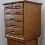 combination chest / original01 ホワイトオーク板材の本体と引き出し前板に樽材のカーブを使った5段引き出しのチェスト