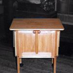 solid wagon close image SHIMS FURNITUREが制作した楢無垢材のワイン収納ワゴン